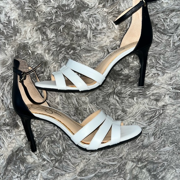 Jessica Simpson Pumps - Picture 11 of 12